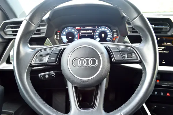 Audi A3 Sportback 30 TFSI 12