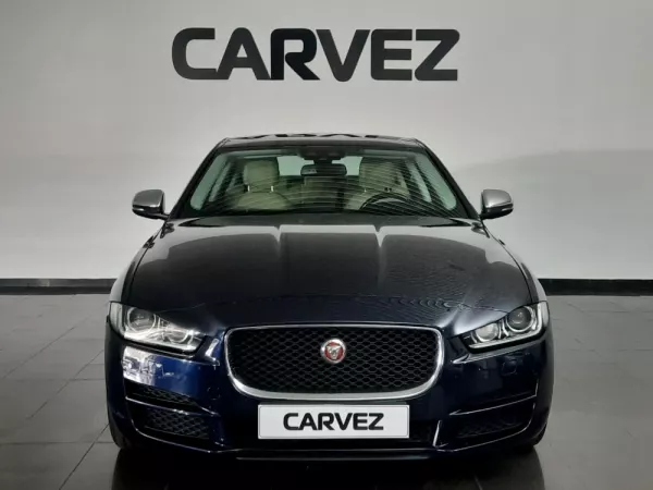 Jaguar XE 2.0 D Prestige Aut. 2