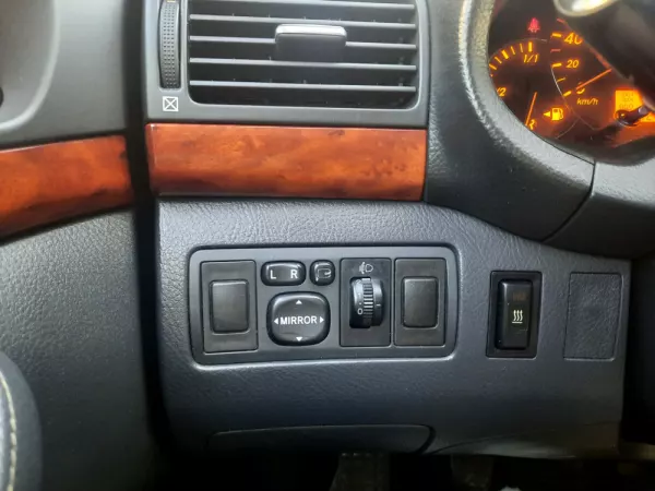 Toyota Avensis SD 2.0 D-4D 6