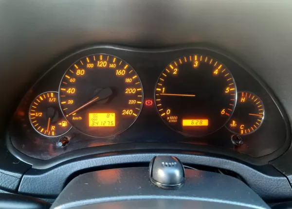 Toyota Avensis SD 2.0 D-4D 8