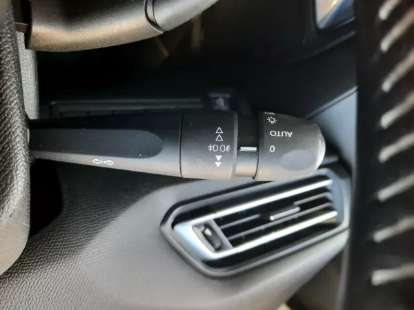 Peugeot 308 1.6 BlueHDi Allure EAT6 8
