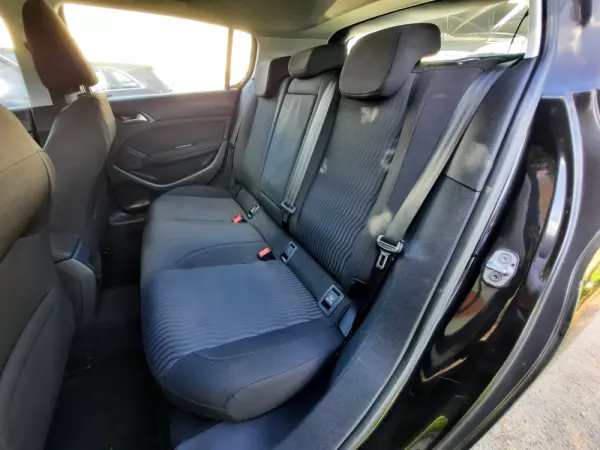Peugeot 308 1.6 BlueHDi Allure EAT6 16