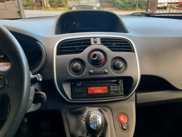 Renault Kangoo 1.5 dCi Maxi c/motor de frio 9