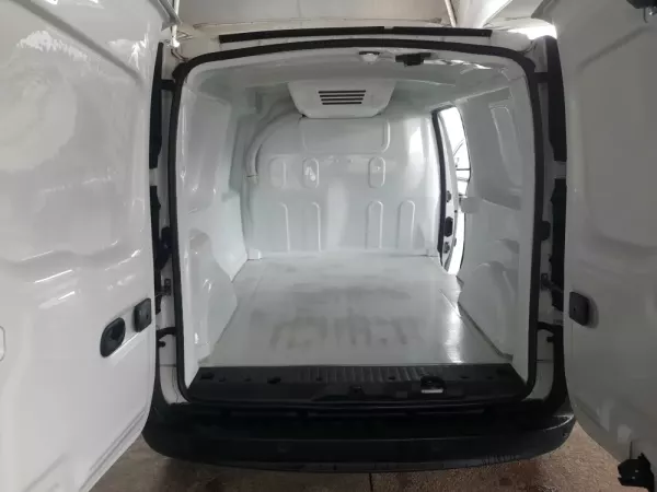 Renault Kangoo 1.5 dCi Maxi c/motor de frio 11
