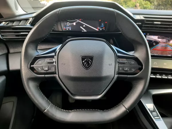 Peugeot 308 1.5 BlueHDi Allure 9