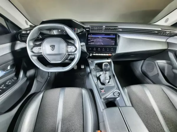Peugeot 308 1.5 BlueHDi Allure 12