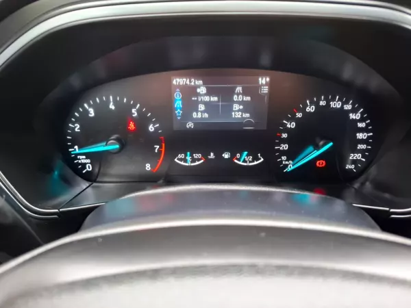 Ford Focus 1.0 EcoBoost MHEV Titanium 9