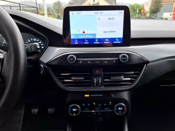 Ford Focus 1.0 EcoBoost MHEV Titanium 12