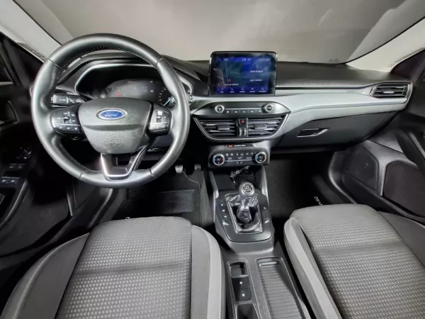 Ford Focus 1.0 EcoBoost MHEV Titanium 14