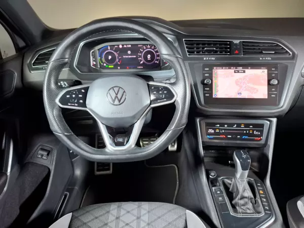 Volkswagen Tiguan 1.4 TSI eHybrid R-Line DSG 12
