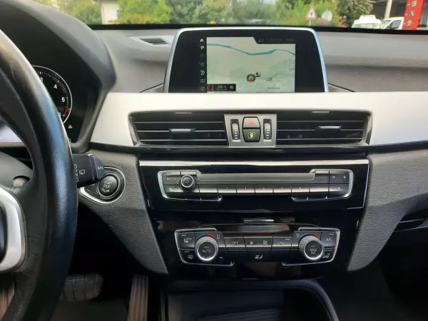 BMW X1 16 d sDrive Auto 9