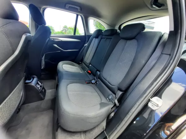 BMW X1 16 d sDrive Auto 11