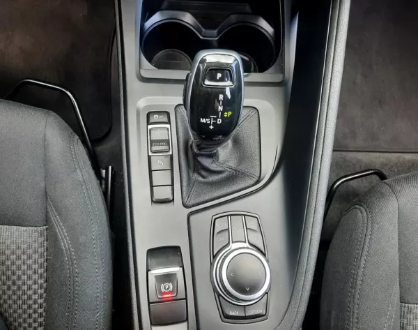 BMW X1 16 d sDrive Auto 13