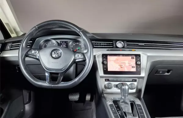 Volkswagen Passat Variant 1.6 TDi Confortline DSG 6