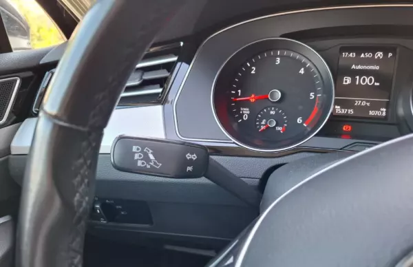 Volkswagen Passat Variant 1.6 TDi Confortline DSG 14