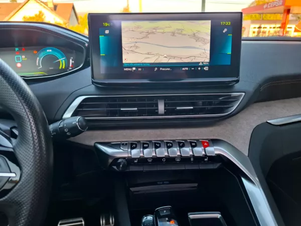 Peugeot 3008 1.6 Plug-in Hybrid GT e-DCS7 10