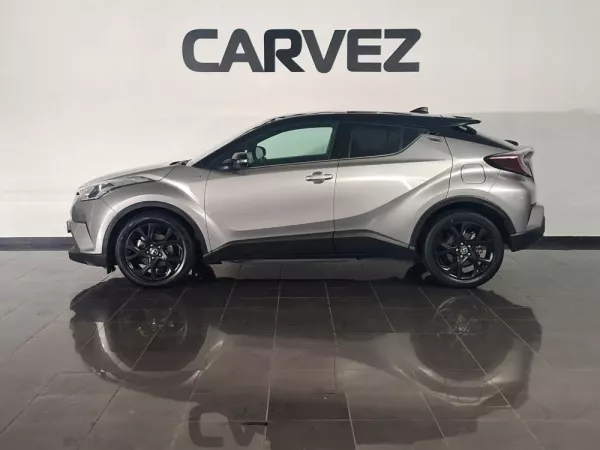 Toyota C-HR 1.8 Hybrid Square Collection 3