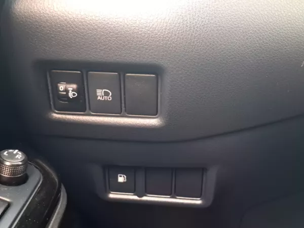 Toyota C-HR 1.8 Hybrid Square Collection 7
