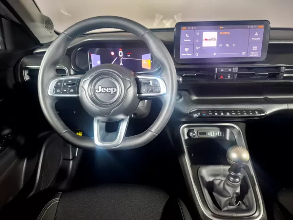 Jeep Avenger 1.2 GSE T3 Altitude 12