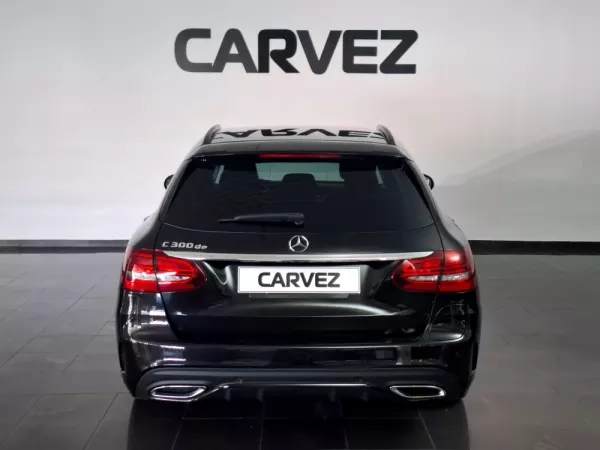 Mercedes-Benz C 300 de AMG Line 5