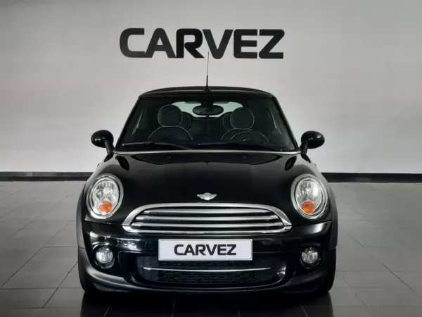 MINI 3 Portas Cooper D 4