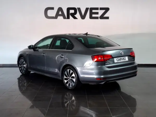 Volkswagen Jetta 1.4 Hybrid 4