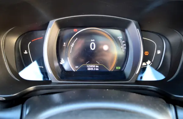 Renault Kadjar 1.5 dCi Black Edition 9