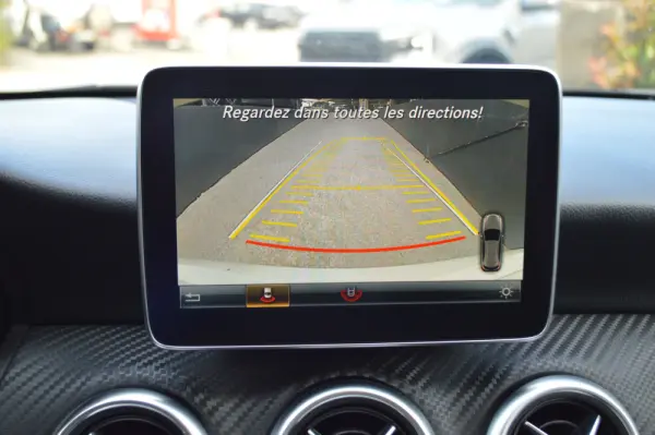 Mercedes-Benz A 200 d 4Matic 7G-DCT AMG Line 13