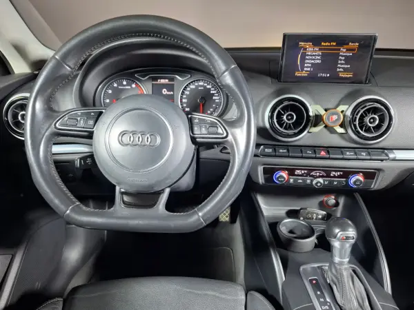 Audi A3 Sportback 1.4 TFSi Sport S tronic 14