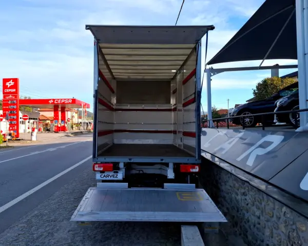 Volkswagen Crafter Outro 6