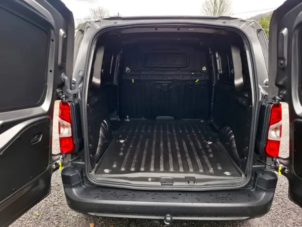 Fiat Doblo Outro 6