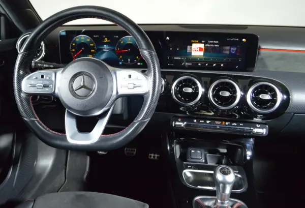 Mercedes-Benz A 180 d AMG Line 13