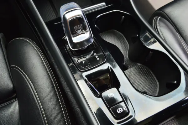 Volvo XC 40 1.5 T5 PHEV Inscription 14