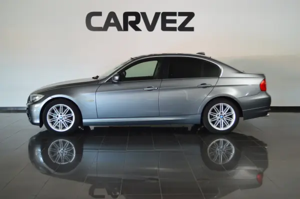 BMW 320 d Auto 3