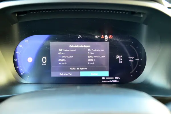 Volvo XC 40 Recharge Plus 8