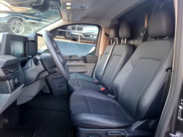 Ford Transit Custom 14