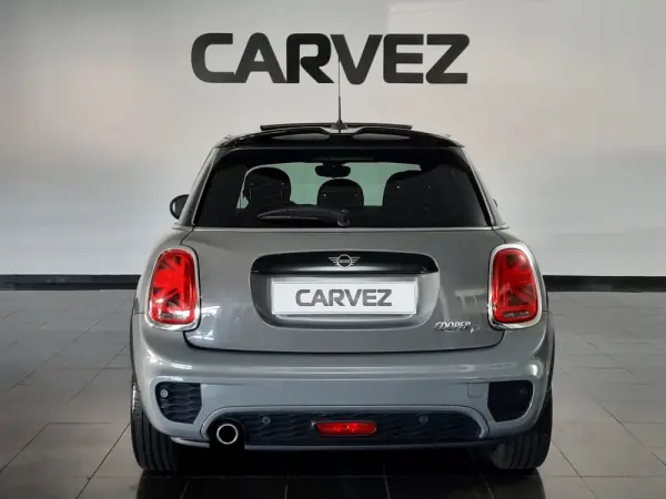 MINI 5 Portas Cooper D Aut. 5
