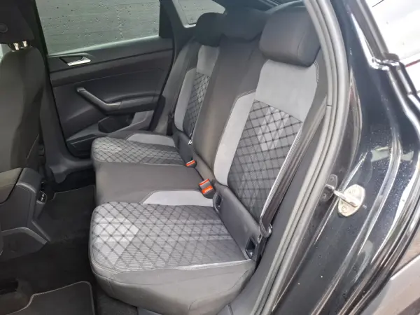 Volkswagen Taigo 1.0 TSI R-Line DSG 15