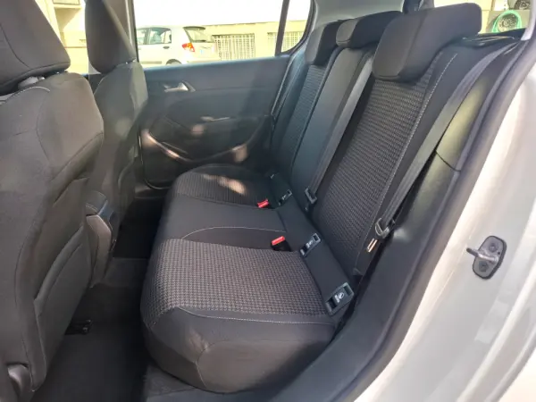 Peugeot 308 1.5 BlueHDi Business Line 12