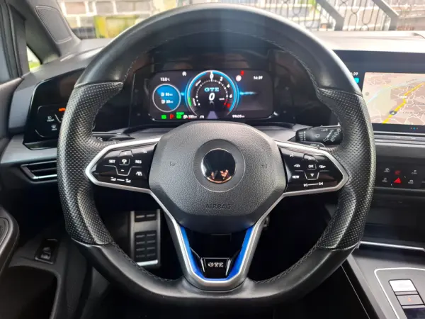 Volkswagen Golf 1.4 TSI GTE DSG 9