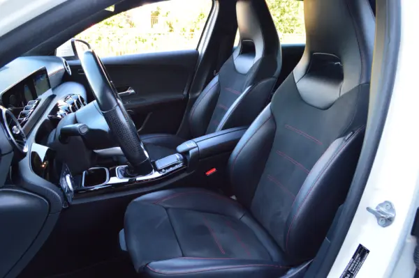 Mercedes-Benz A 180 d AMG Line 14