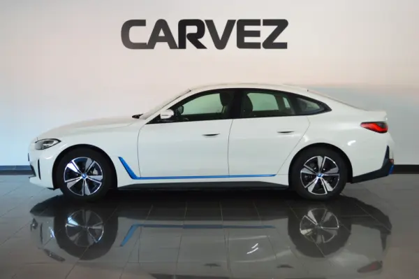 BMW i4 eDrive40 3