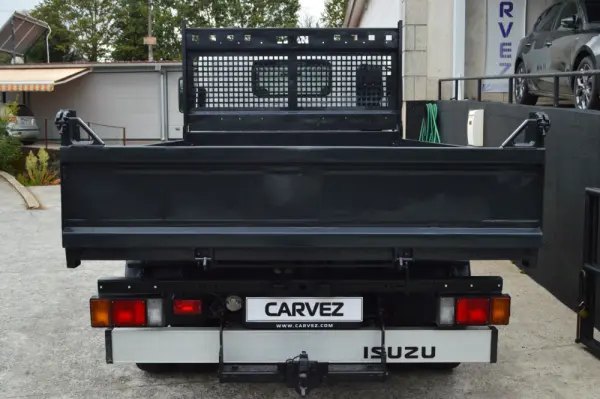 Isuzu NLR 35 6