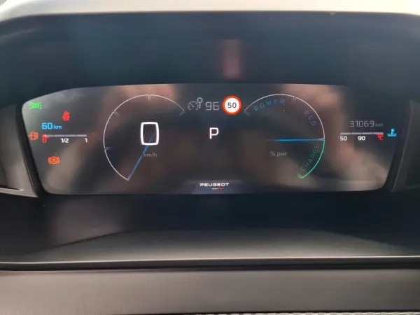 Peugeot 2008 1.2 Hybrid Allure e-DCS6 7