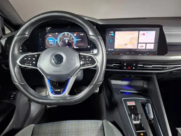 Volkswagen Golf 1.4 TSI GTE DSG 11