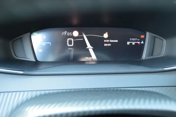 Peugeot 208 1.2 Allure 9