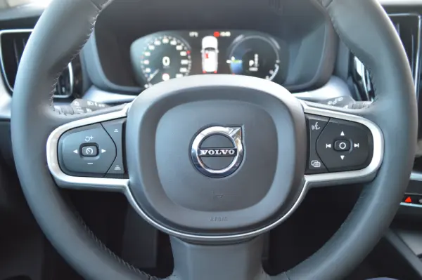 Volvo XC 60 2.0 T6 PHEV Inscription Expression AWD 11