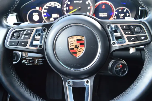 Porsche Panamera Sport Turismo Turbo S E-Hybrid 13
