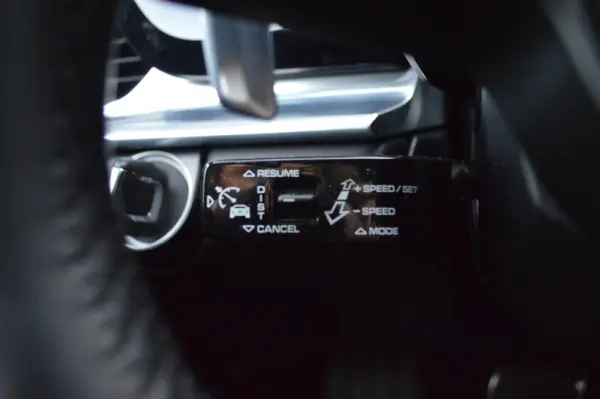 Porsche Panamera Sport Turismo Turbo S E-Hybrid 10