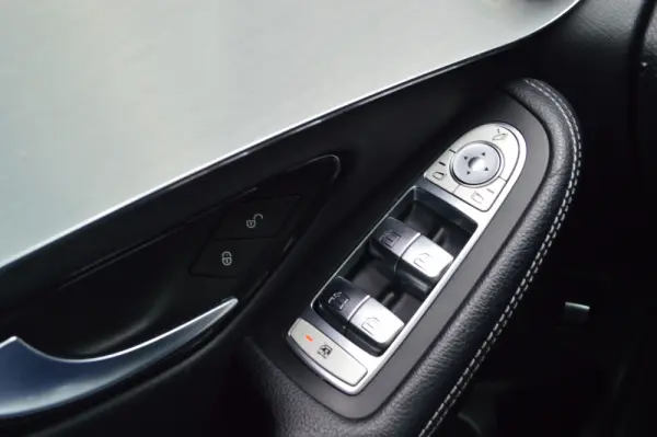 Mercedes-Benz GLC 250 d 4-Matic 6